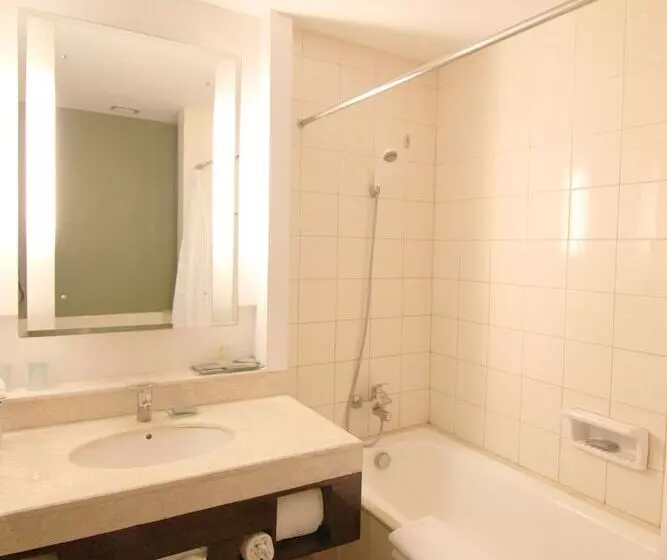 Quarto Familiar Premium, Santika Premiere Malang