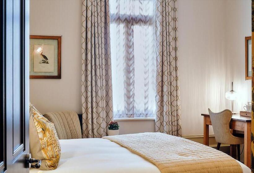 キングサイズベッドのスタンダードルーム, The Black Lion Pub & Boutique Guesthouse