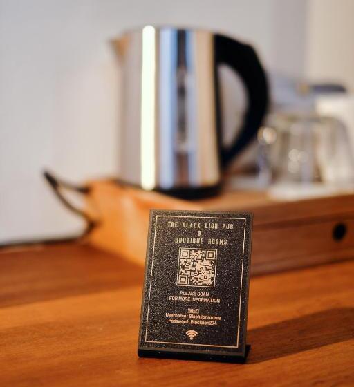 キャビン, The Black Lion Pub & Boutique Guesthouse