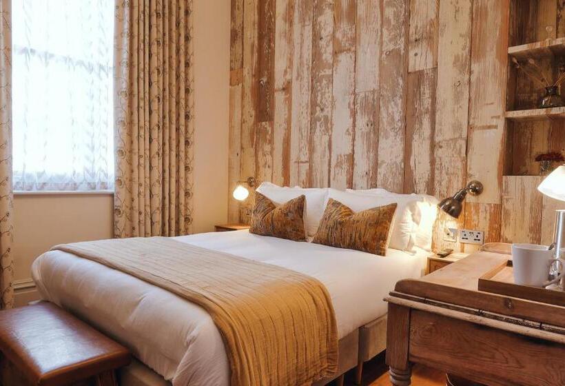 クラシックルーム, The Black Lion Pub & Boutique Guesthouse