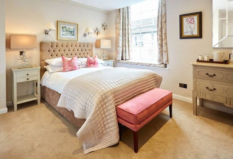 Номер Стандарт, The Ormond At Tetbury
