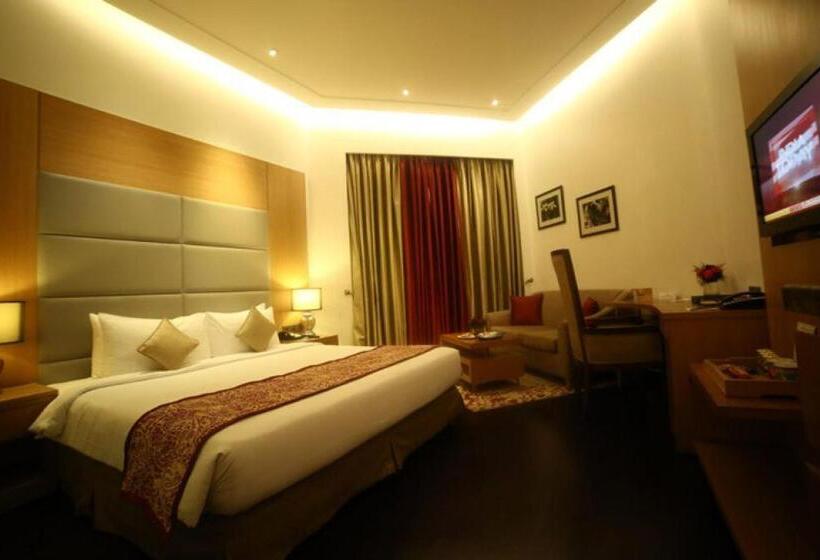 豪华房间, The Umrao