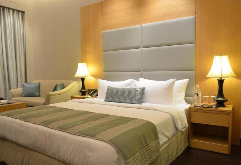 带大床的行政房间, The Umrao