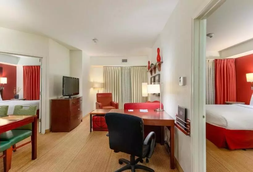 Sviitti 2 Makuuhuonetta, Residence Inn Jackson