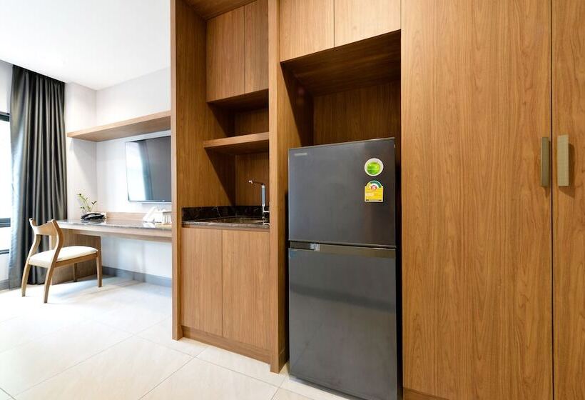 استودیوی استاندارد, Vst Punnawithi