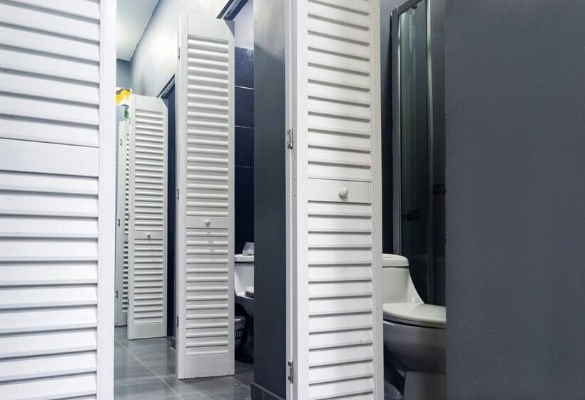 スタンダードルーム, Hostal Seven Nights Cartagena