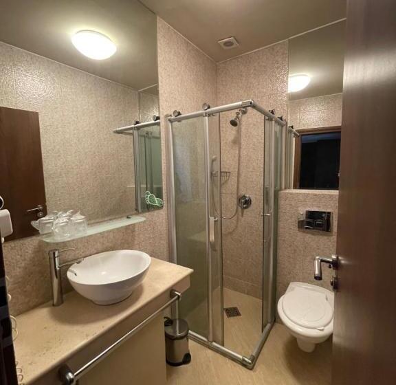 标准间, Melin Residence