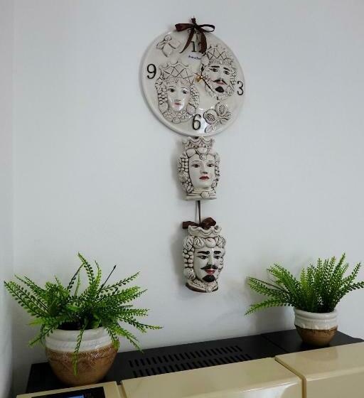 标准间, Gli Zii Di Sicilia