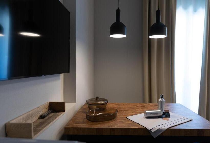 سوییت جونیور سوپریور, Labotanica_casalounge