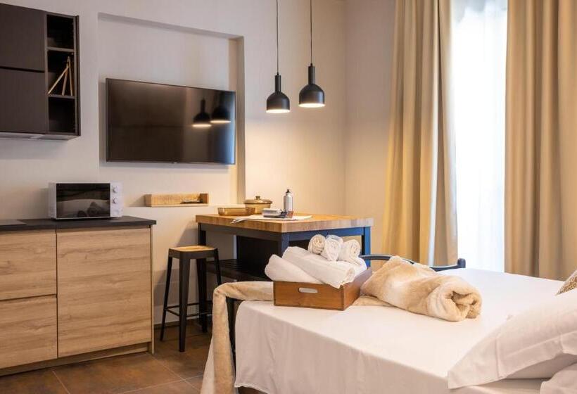 سوییت جونیور سوپریور, Labotanica_casalounge