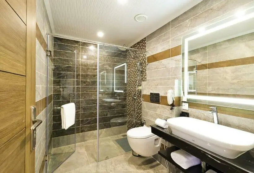 デラックスルーム, Justa Cliffend Resort & Spa Mashobra