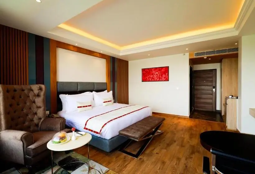 デラックスルーム, Justa Cliffend Resort & Spa Mashobra