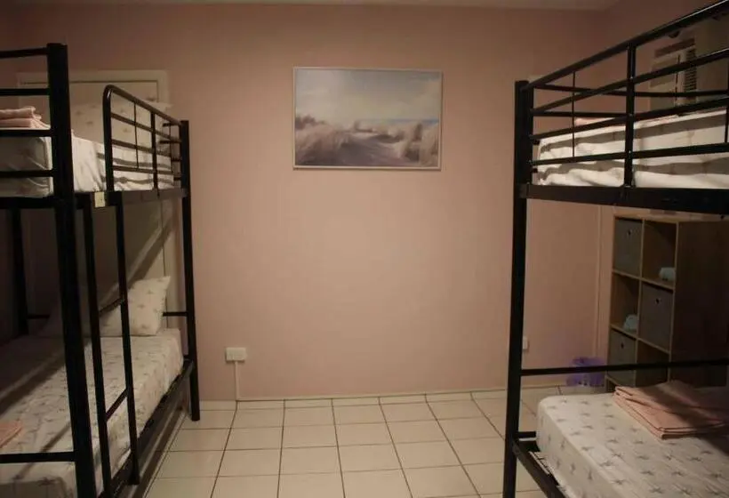ルームシェアのワンベッド, The Espy Hostel