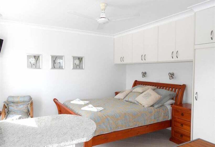 Студия Стандарт Вид на Море, Coral Point Lodge