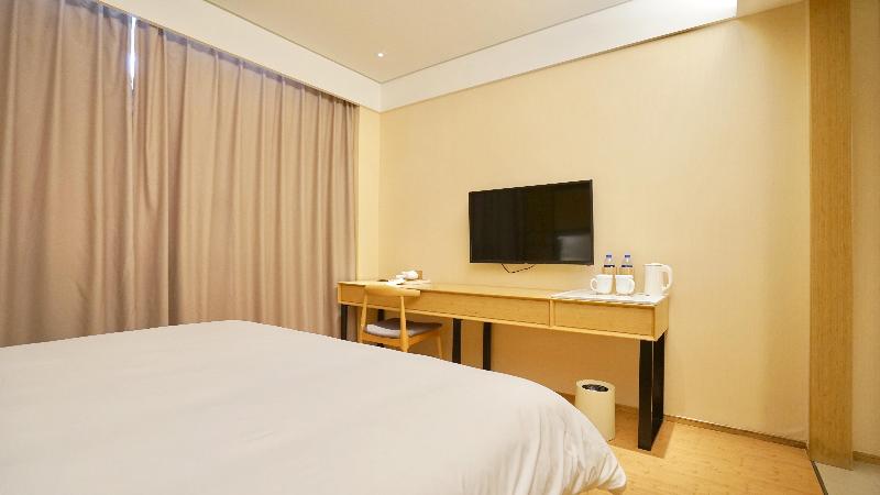 Номер Superior, Ji  Xiamen University