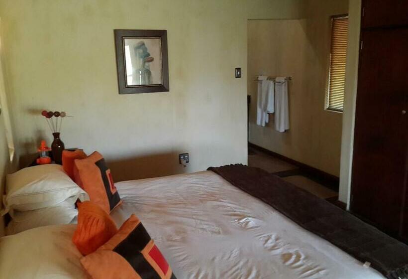 کلبه ییلاقی, Nkonyeni Lodge & Golf Estate