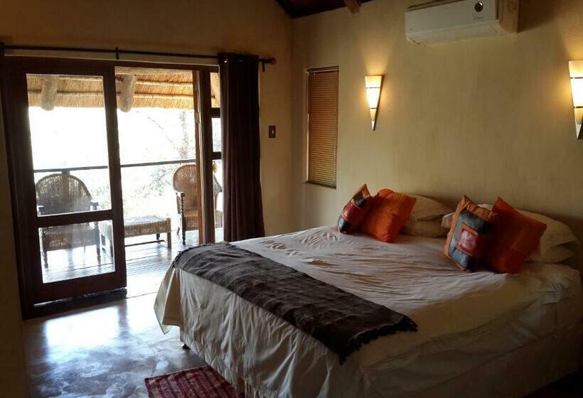 کلبه ییلاقی, Nkonyeni Lodge & Golf Estate