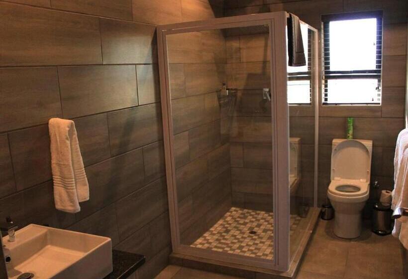 اتاق خانوادگی, Nkonyeni Lodge & Golf Estate