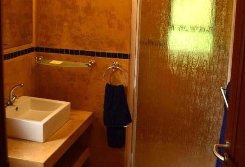 اتاق استاندارد با تخت بزرگ, Nkonyeni Lodge & Golf Estate