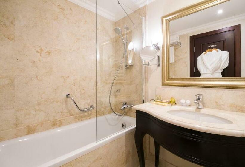 غرفة قياسية, Rixos-prykarpattya Resort