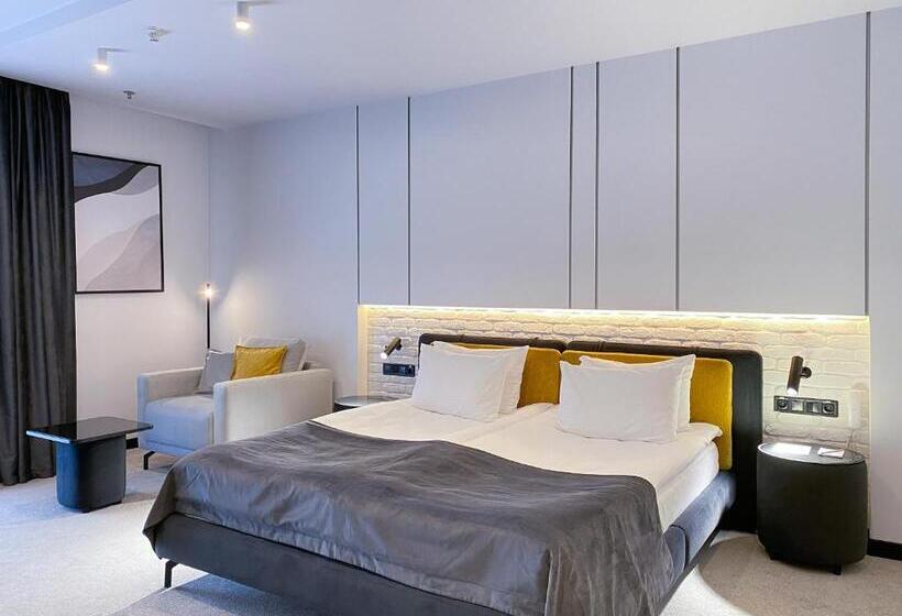 스위트, Rixos-prykarpattya Resort