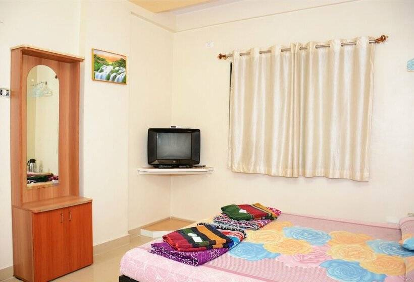 Chambre Deluxe, Sai Sneha