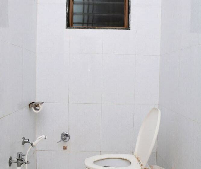 Chambre Deluxe, Sai Sneha