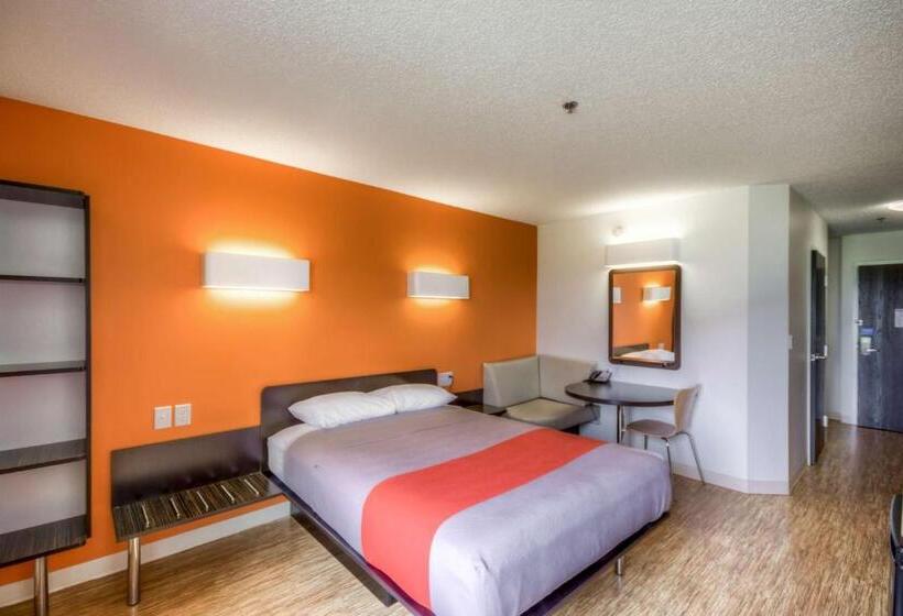 חדר דחוקס עם מיטת קינג, Motel 6headingley, Mb  Winnipeg West
