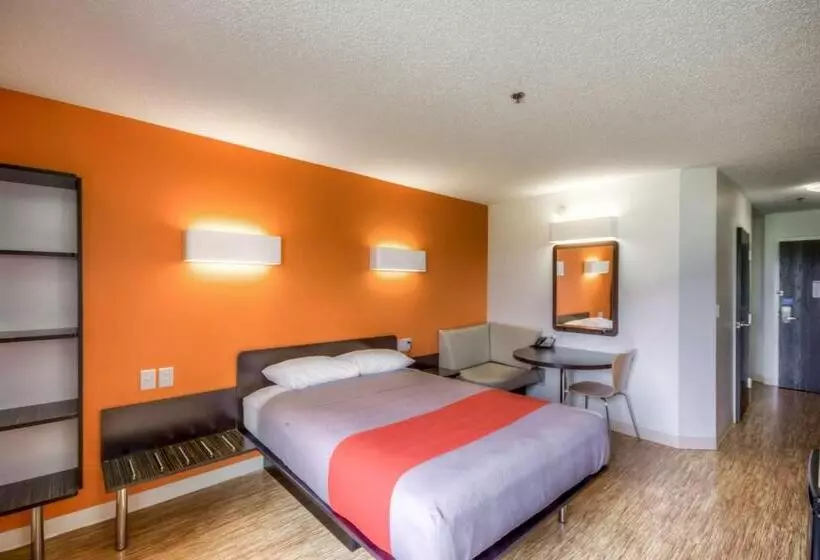 キングサイズベッドのデラックスルーム, Motel 6headingley, Mb Winnipeg West