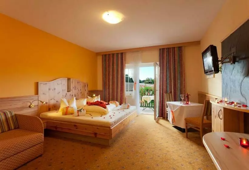 バルコニー付きスーペリアルーム, Thermenhotel Puchasplus Stegersbach