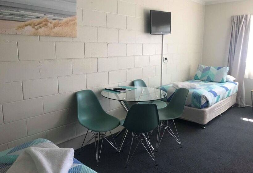 اتاق استاندارد, Top Spot Motel