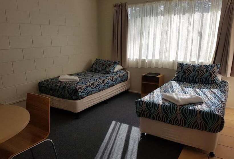 Номер Стандарт, Top Spot Motel