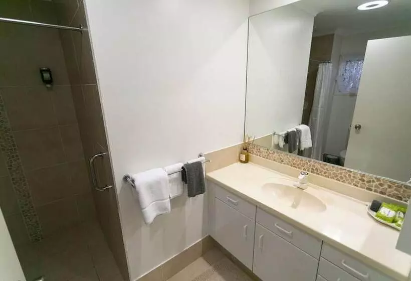 آپارتمان سوپریور 1 خوابه, Top Spot Motel