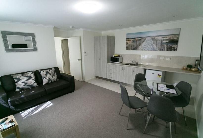 آپارتمان سوپریور 1 خوابه, Top Spot Motel