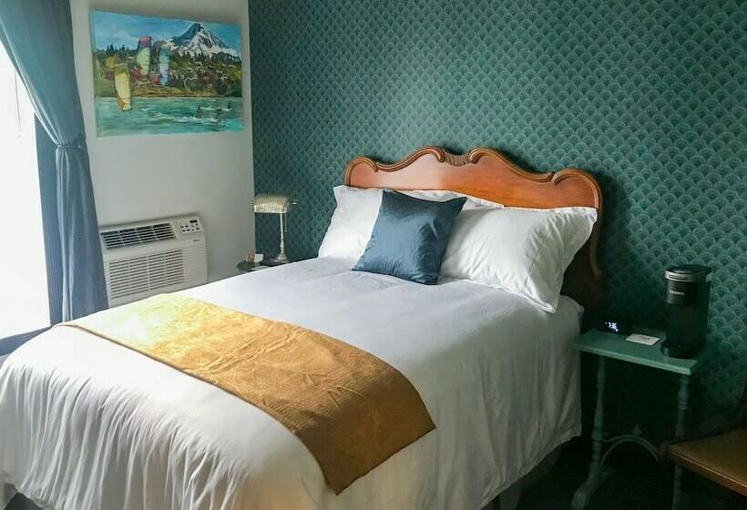 غرفة قياسية, Stevenson