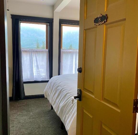 غرفة ديلوكس سرير كينج, Stevenson