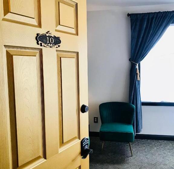 غرفة سوبيريور سرير كينج, Stevenson