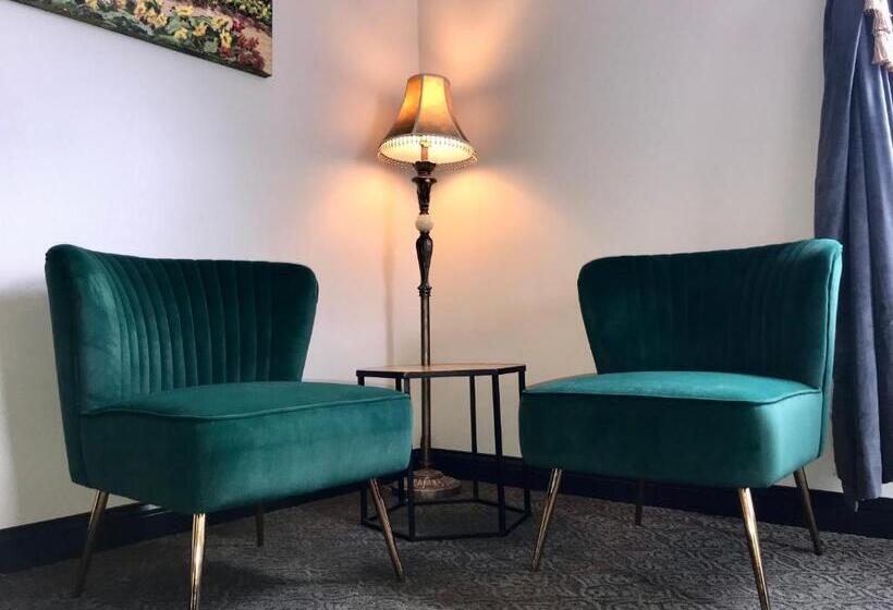 غرفة سوبيريور سرير كينج, Stevenson