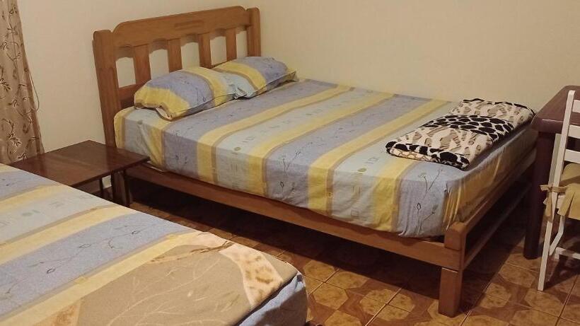 غرفة قياسية ثلاثية, Travelershouse Casa Hospedaje