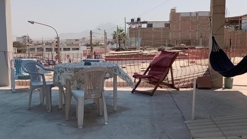 غرفة قياسية ثلاثية مزودة بتراس, Travelershouse Casa Hospedaje