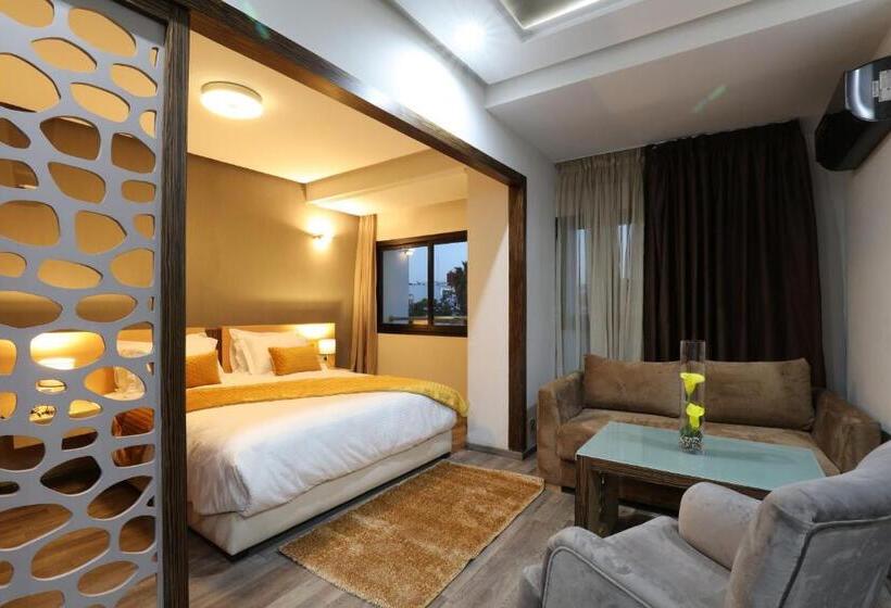 سوییت جونیور, Silver Suites Hotel & Spa