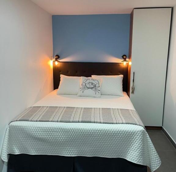 سوییت خانوادگی, The Cabins