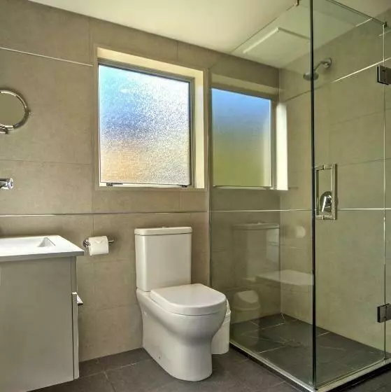 Standard studio with lake view, Alexis Motel & Apartments