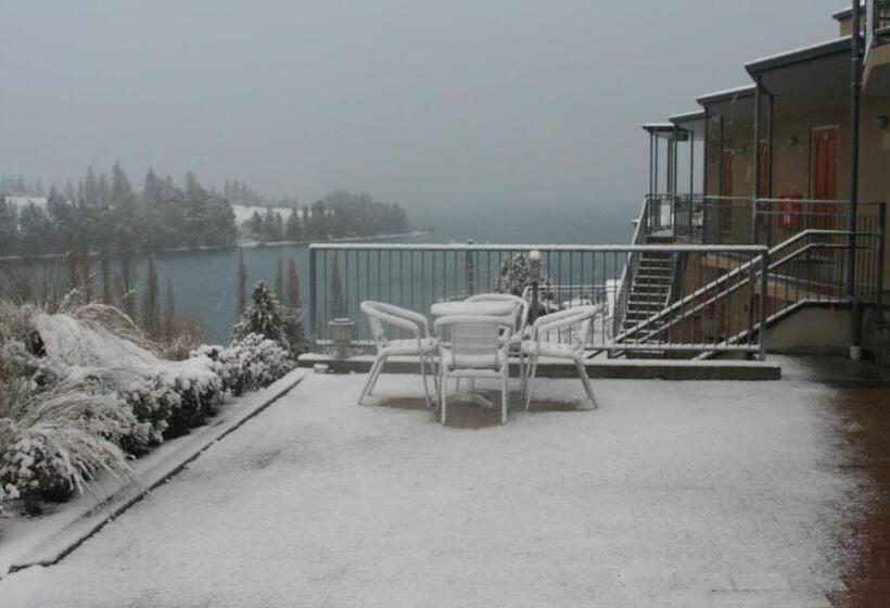 베이직 스튜디오, Alexis Motel & Apartments