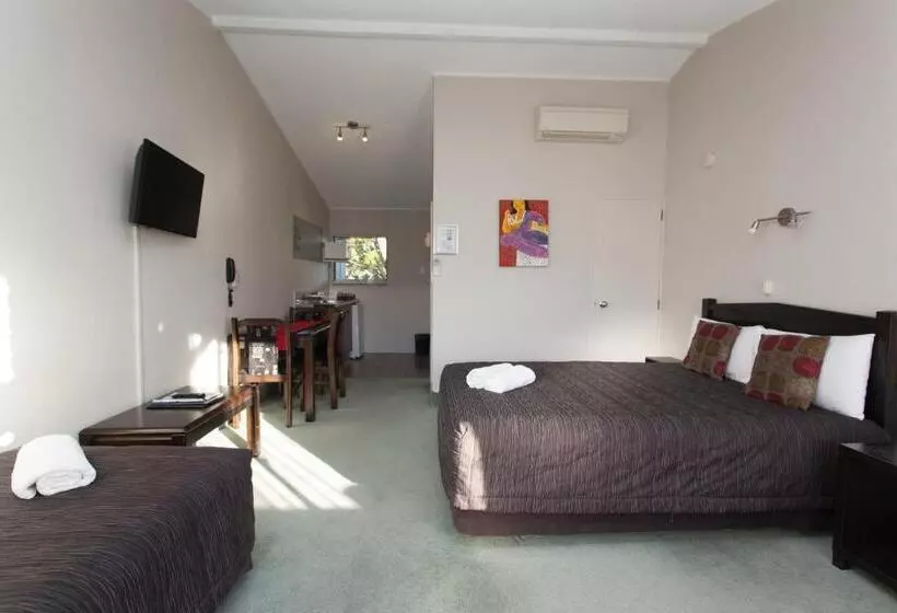 اتاق لوکس, Alton Lodge Motel