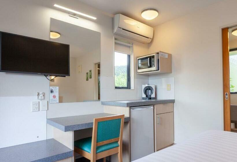 스탠다드 스튜디오, Bella Vista Motel Whangarei