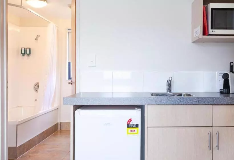 キングサイドベッドのスタンダードワンルーム, Bella Vista Motel Whangarei