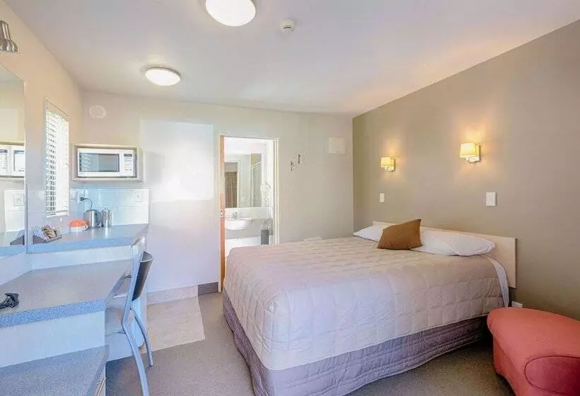 スタンダードスタジオ, Bella Vista Motel Whangarei