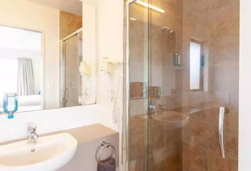 エクゼクティブトリプル, Bella Vista Motel Whangarei