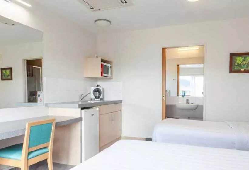 エクゼクティブトリプル, Bella Vista Motel Whangarei